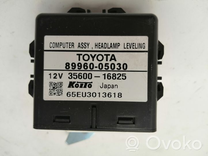 Toyota Avensis T250 Modulo luce LCM 
