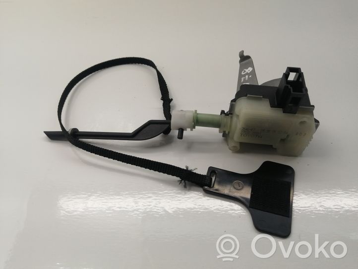 Toyota Avensis T250 Motorino del tappo del serbatoio del carburante 