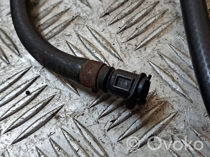 Toyota Avensis T250 Headlight washer hose/pipe 