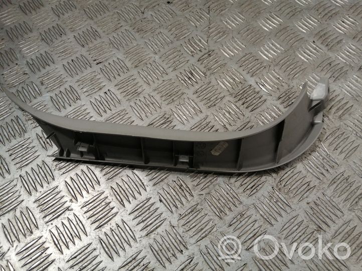 Toyota Avensis T250 Tailgate trim 