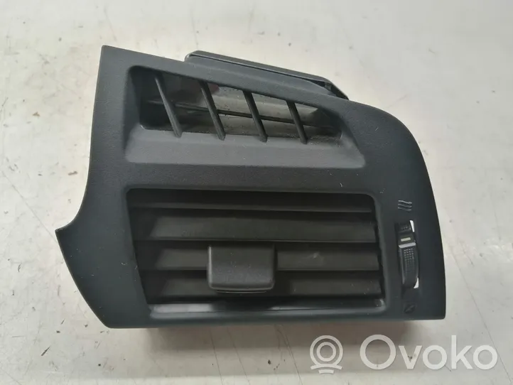 Toyota Verso Copertura griglia di ventilazione laterale cruscotto 