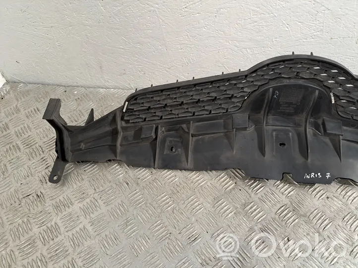 Toyota Auris 150 Grille calandre supérieure de pare-chocs avant 