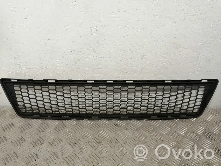 Toyota Verso Grille inférieure de pare-chocs avant 