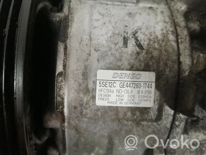 Toyota Corolla Verso AR10 Ilmastointilaitteen kompressorin pumppu (A/C) 