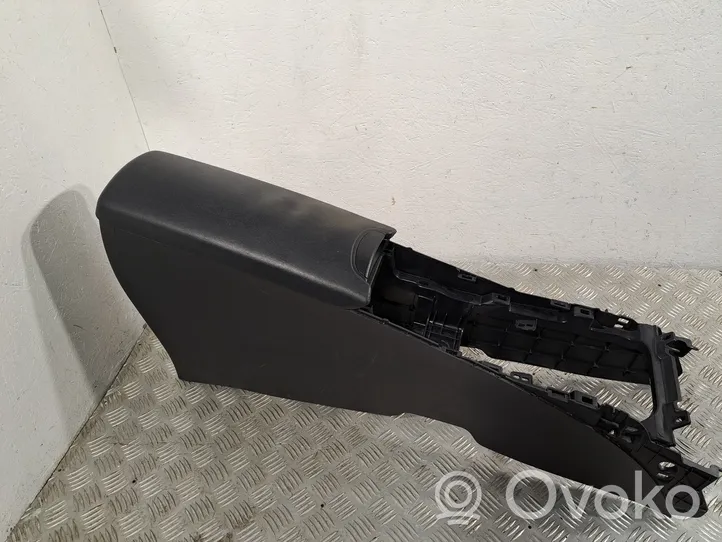 Toyota Avensis T270 Center console 