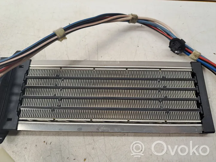 Toyota Avensis T270 Radiateur électrique de chauffage auxiliaire MF0134100410