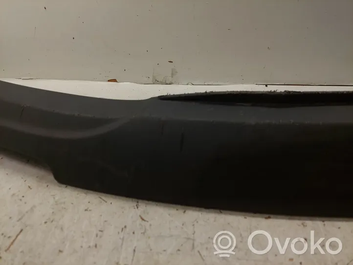 Toyota Avensis T250 Front bumper lip 