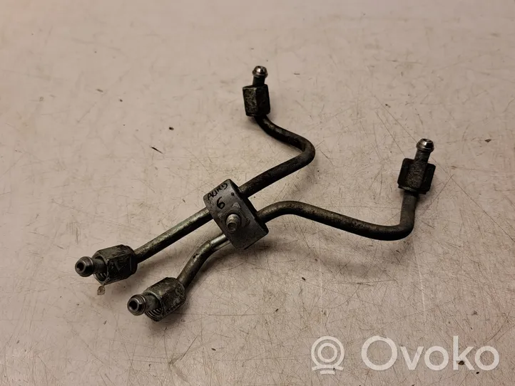 Toyota Auris 150 Tuyau d'alimentation d'injecteur de carburant 