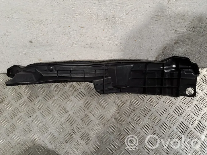 Toyota Corolla Verso AR10 Fender end trim 