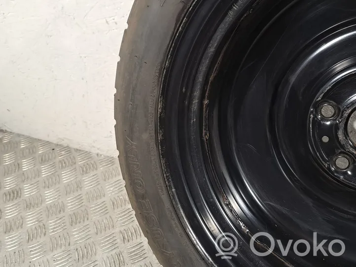 Toyota Corolla Verso AR10 R17-vararengas 