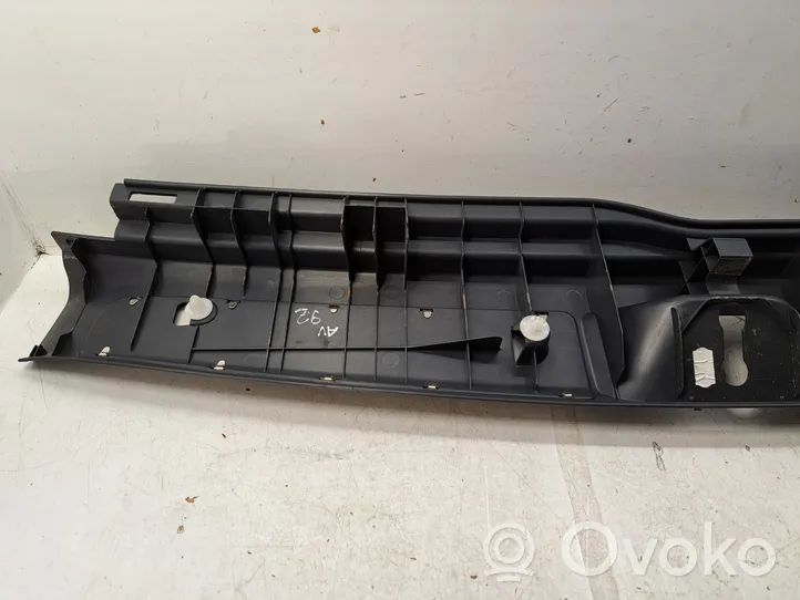 Toyota Avensis T250 Rivestimento di protezione sottoporta del bagagliaio/baule 