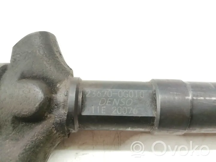 Toyota Avensis T250 Injecteur de carburant 2367009031