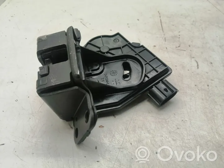 Toyota Avensis T270 Blocco/chiusura/serratura del portellone posteriore/bagagliaio 