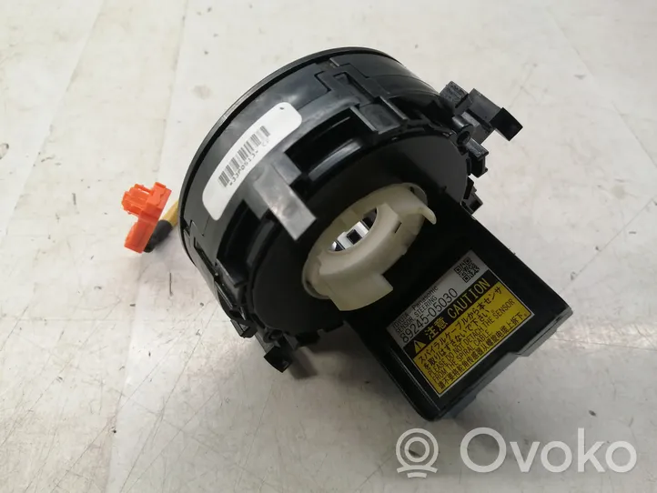 Toyota Avensis T270 Innesco anello di contatto dell’airbag (anello SRS) 