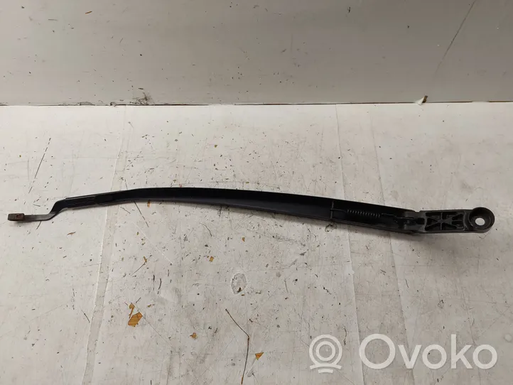 Toyota Verso Front wiper blade arm 