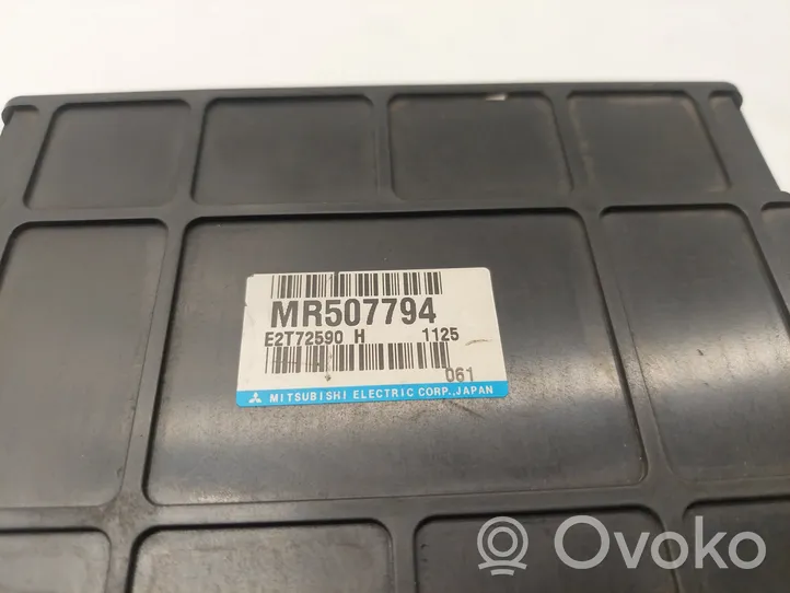 Mitsubishi Space Wagon Komputer / Sterownik ECU i komplet kluczy MR507794