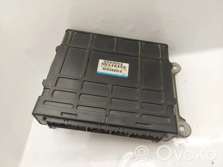 Mitsubishi Galant Komputer / Sterownik ECU i komplet kluczy MD340456