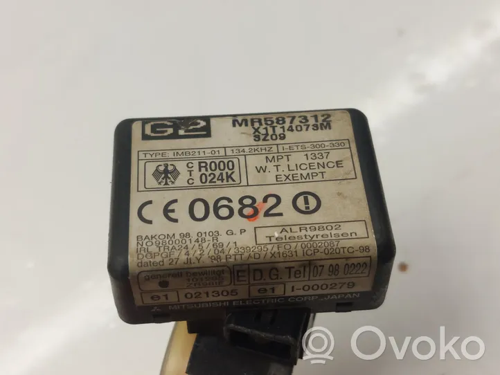 Mitsubishi Outlander Juego de cerradura y set ECU del motor 1860A129