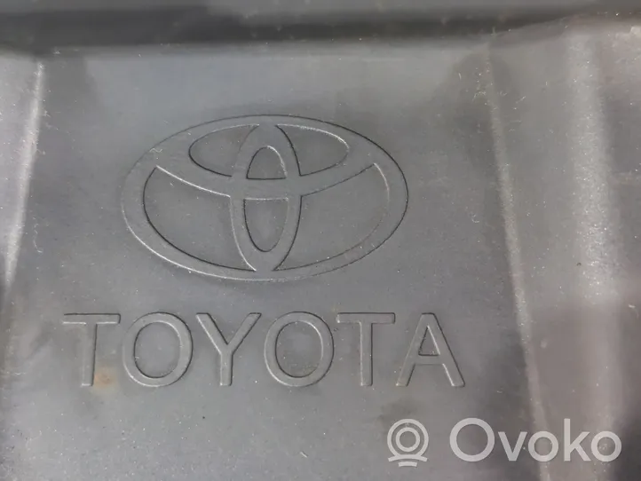 Toyota Avensis T270 Kynnys 7585005010