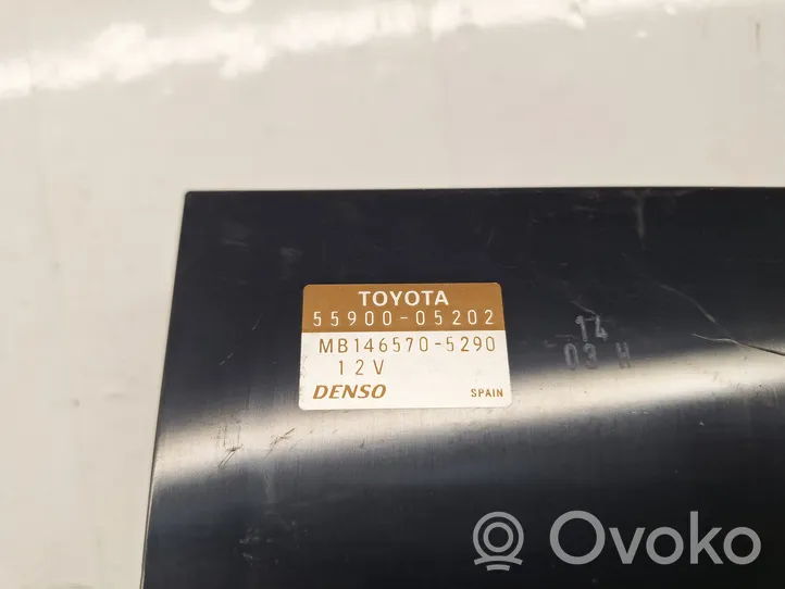 Toyota Avensis T250 Oro kondicionieriaus/ klimato/ pečiuko valdymo blokas (salone) 