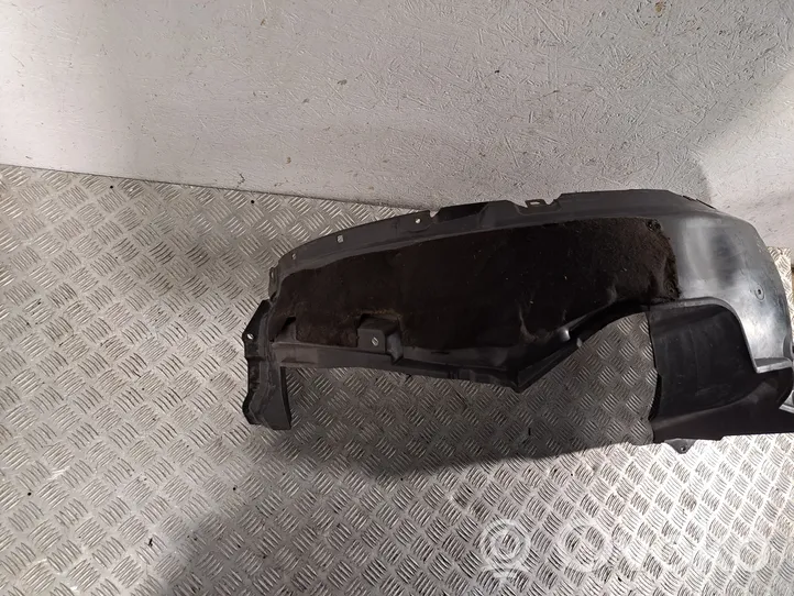 Toyota Avensis T270 Rivestimento paraspruzzi passaruota anteriore 