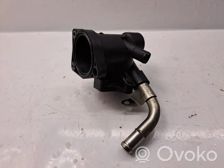 Toyota Avensis T270 Boîtier de thermostat 