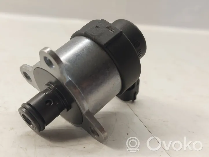 Opel Vectra C Fuel pressure regulator 0928400680