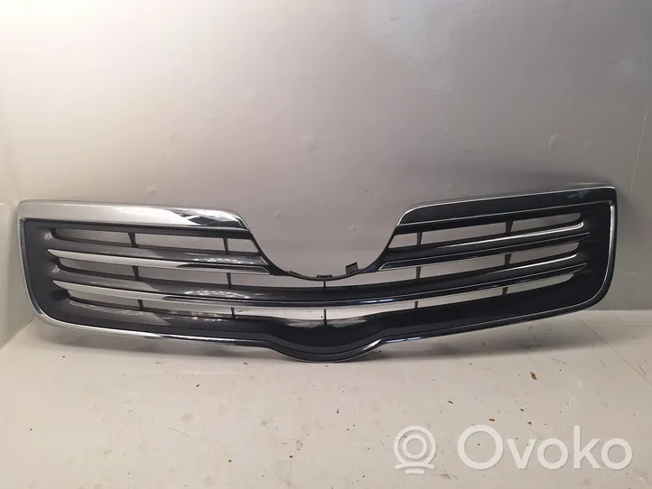 Toyota Avensis T250 Maskownica / Grill / Atrapa górna chłodnicy 