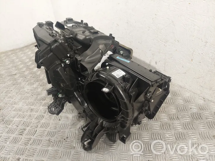 Toyota Avensis T270 Salono oro mazgo komplektas 8705002A00