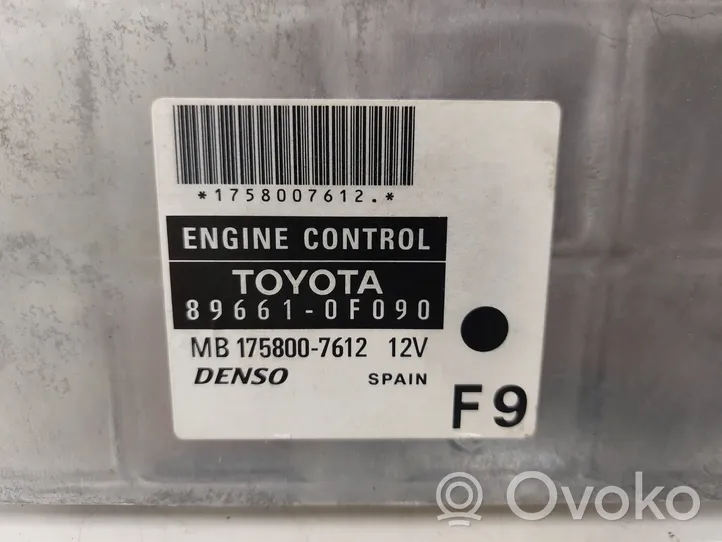 Toyota Corolla Verso AR10 Calculateur moteur ECU 