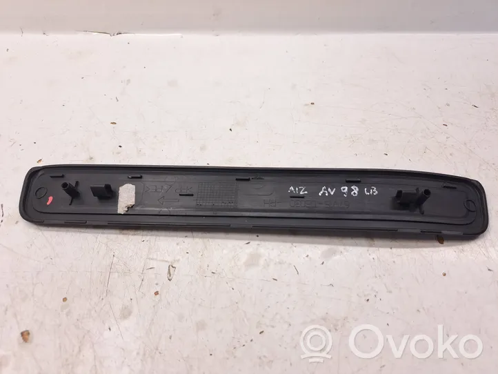 Toyota Avensis T270 Rear sill trim cover 