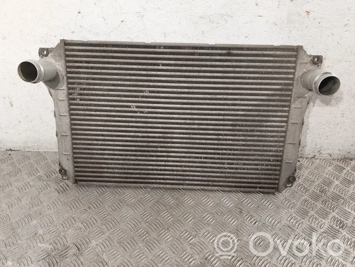 Toyota Corolla Verso AR10 Starpdzesētāja radiators 