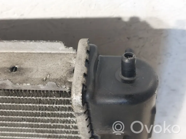 Toyota Corolla Verso AR10 Radiateur de refroidissement 