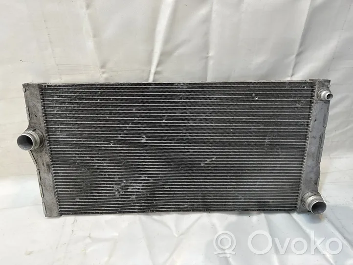 BMW 5 F10 F11 Radiateur de refroidissement 8509176