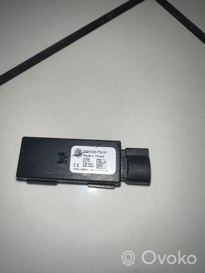 Skoda Fabia Mk3 (NJ) Connecteur/prise USB 5Q0035726M