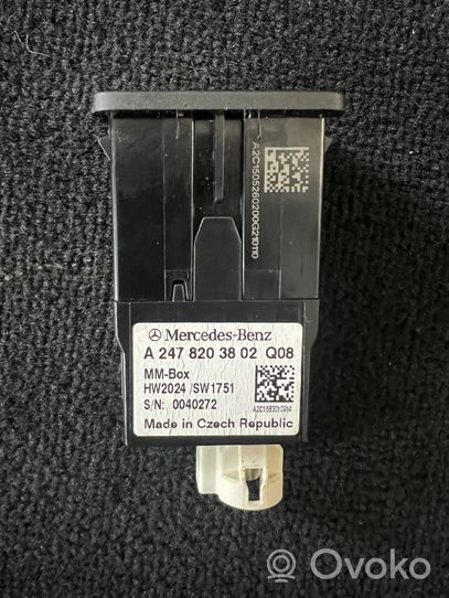 Mercedes-Benz CLA C118 X118 Connecteur/prise USB A2478203802
