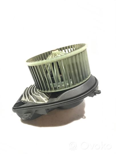 Volkswagen Caddy Ventola riscaldamento/ventilatore abitacolo 8D1820021