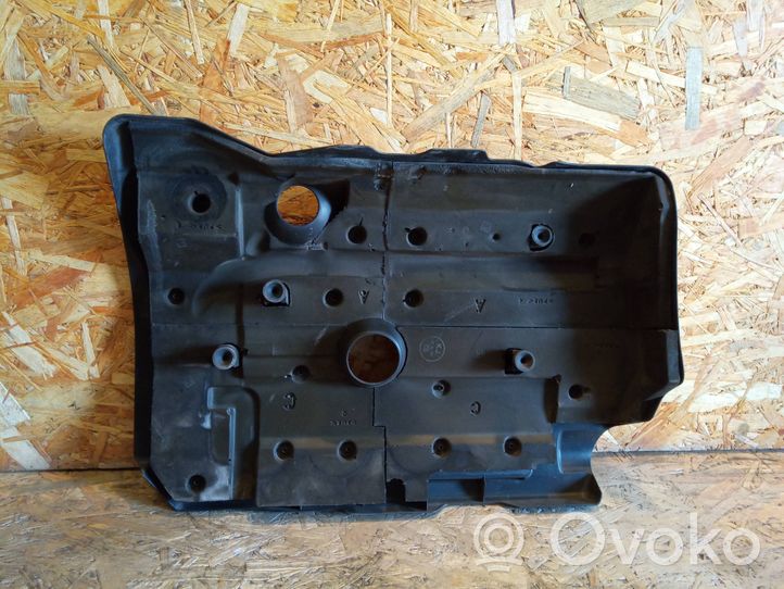 Toyota Avensis T250 Engine cover (trim) 