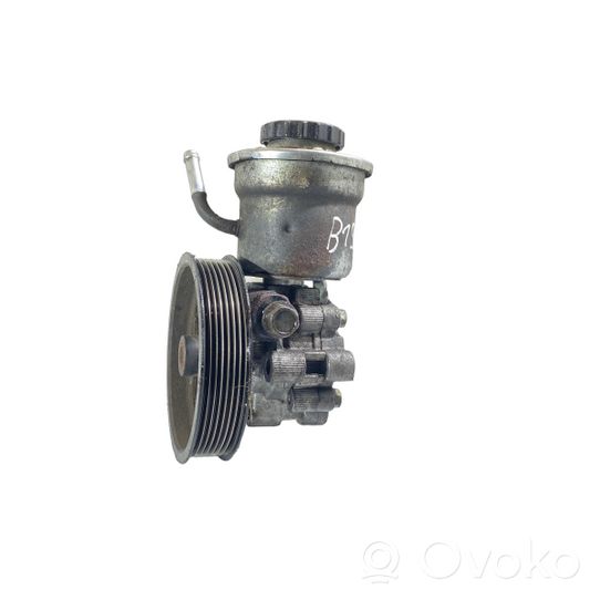 Toyota Avensis T250 Power steering pump 