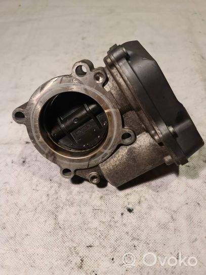 Volkswagen PASSAT B6 Clapet d'étranglement 06F133062G