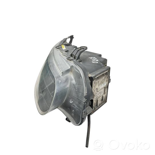 Saab 9-5 Lampa przednia 