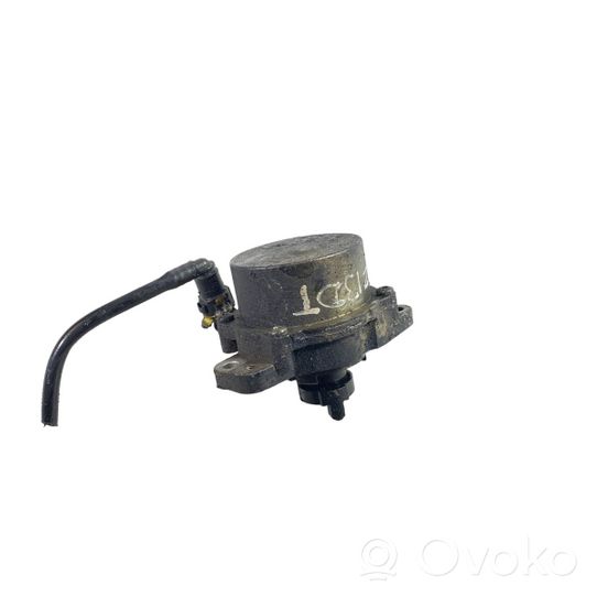 Opel Corsa C Vacuum pump 73501167