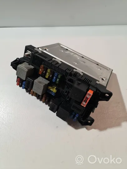 Mercedes-Benz E W211 Module de fusibles 2115456201