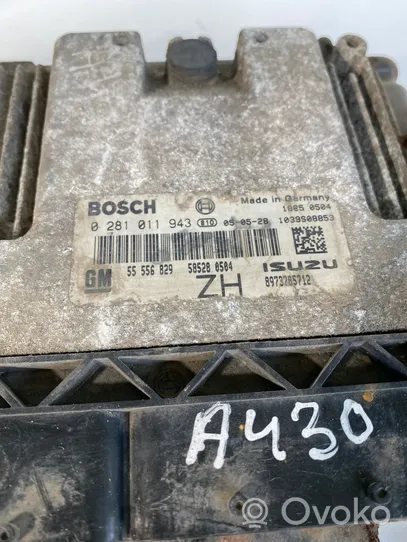 Opel Astra H Engine control unit/module 55556829