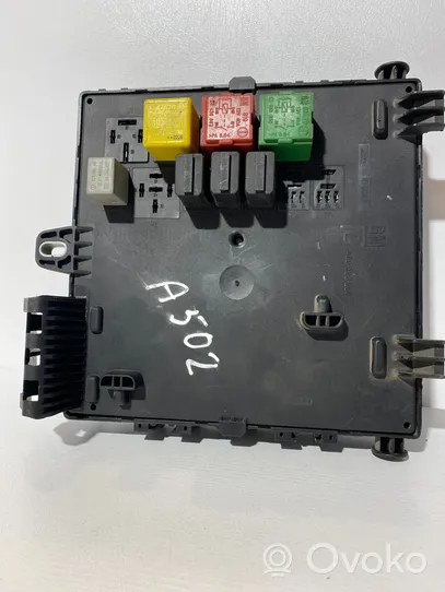 Opel Vectra C Module de fusibles 09998958