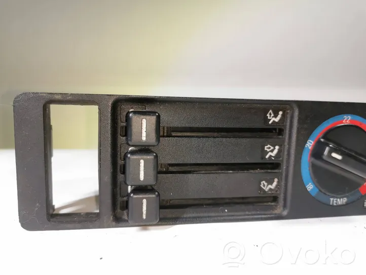 BMW 5 E34 Climate control unit 8351653