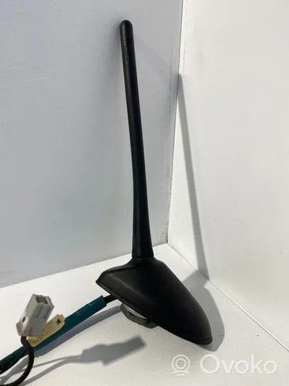 Toyota Avensis T270 Aerial GPS antenna 07289