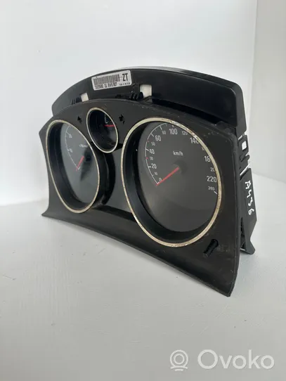 Opel Astra H Speedometer (instrument cluster) 13225980