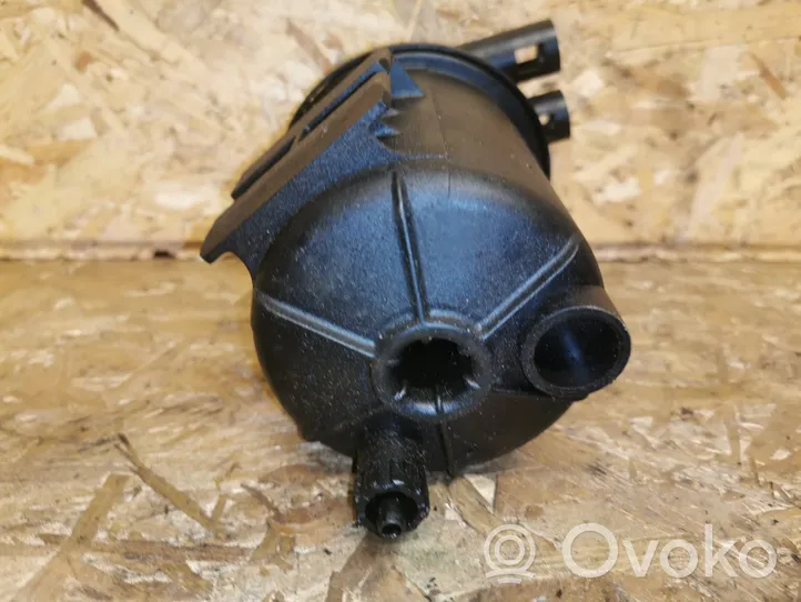 Opel Zafira A Fuel filter housing 9129137