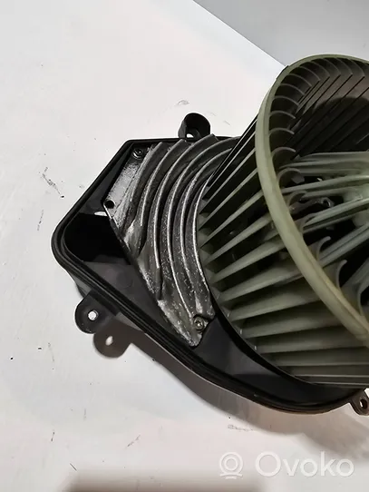 Volkswagen PASSAT B5.5 Heater fan/blower 740221233f